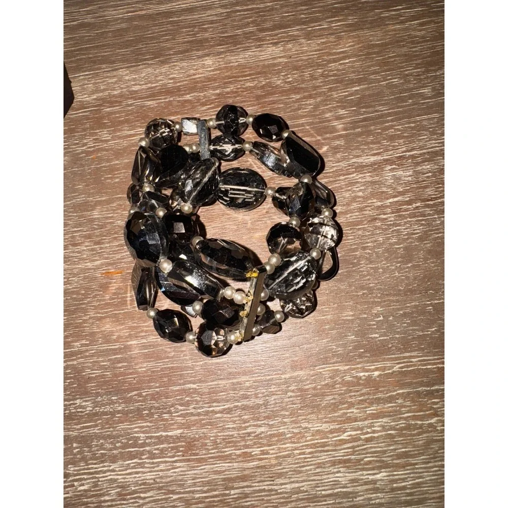 White‎ House Black Market Crystal Bracelet Faux Accents Elegant Jewelry